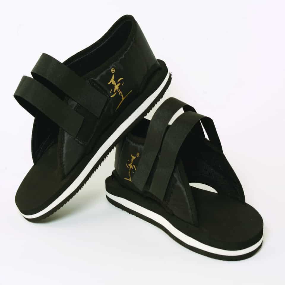 Adjusting Shoes - Adult 5 shoes