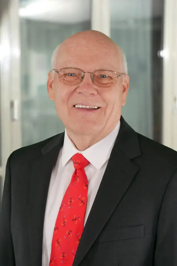 a man in a suit and tie